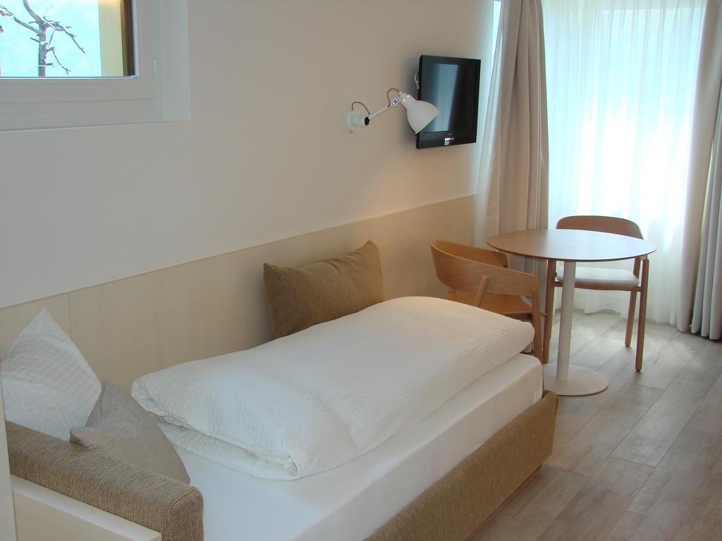 Albinen Hotel Restaurant Flaschen מראה חיצוני תמונה