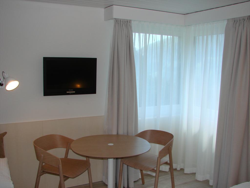 Albinen Hotel Restaurant Flaschen מראה חיצוני תמונה