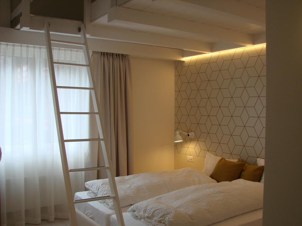Albinen Hotel Restaurant Flaschen חדר תמונה