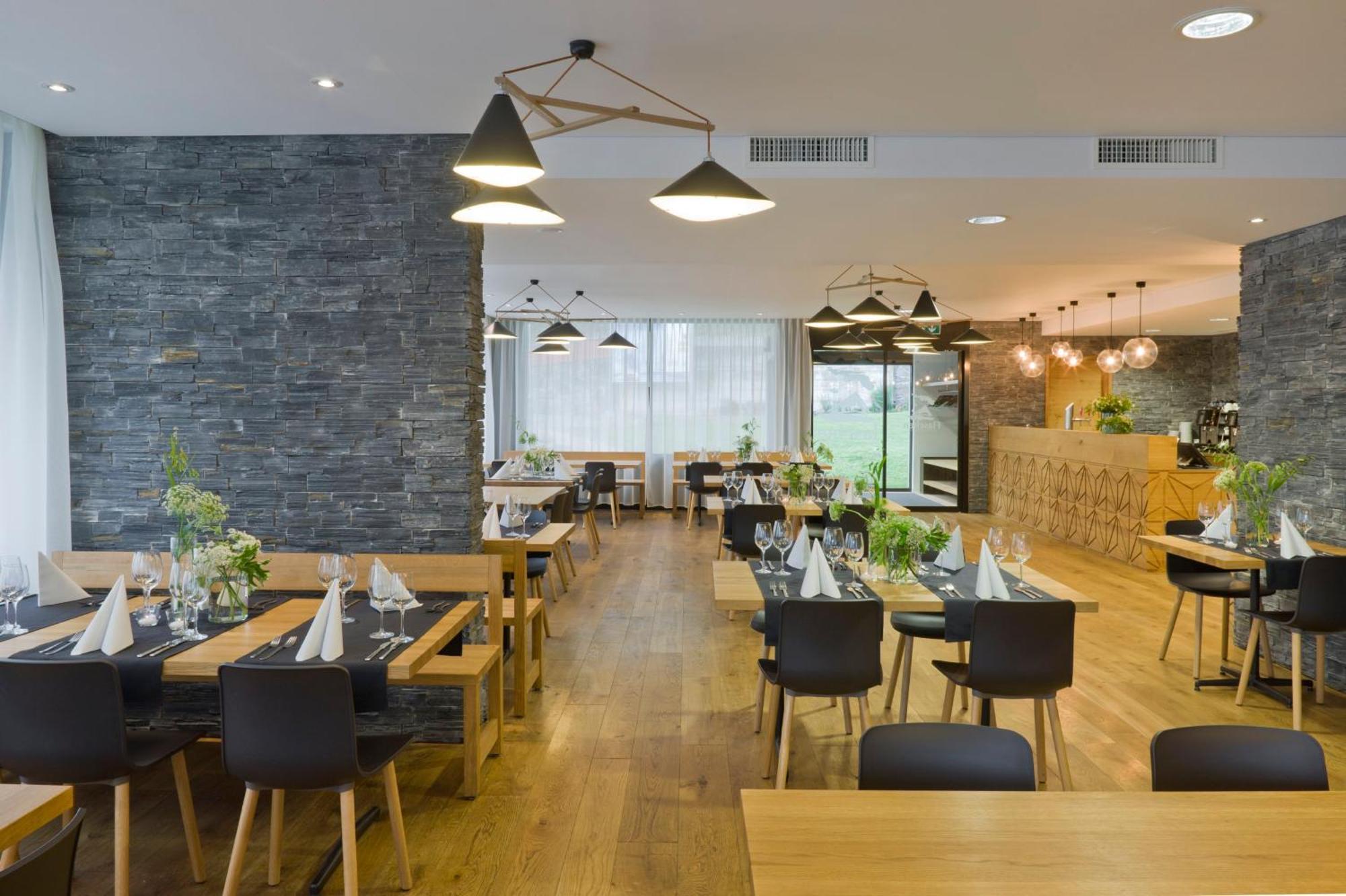 Albinen Hotel Restaurant Flaschen מראה חיצוני תמונה